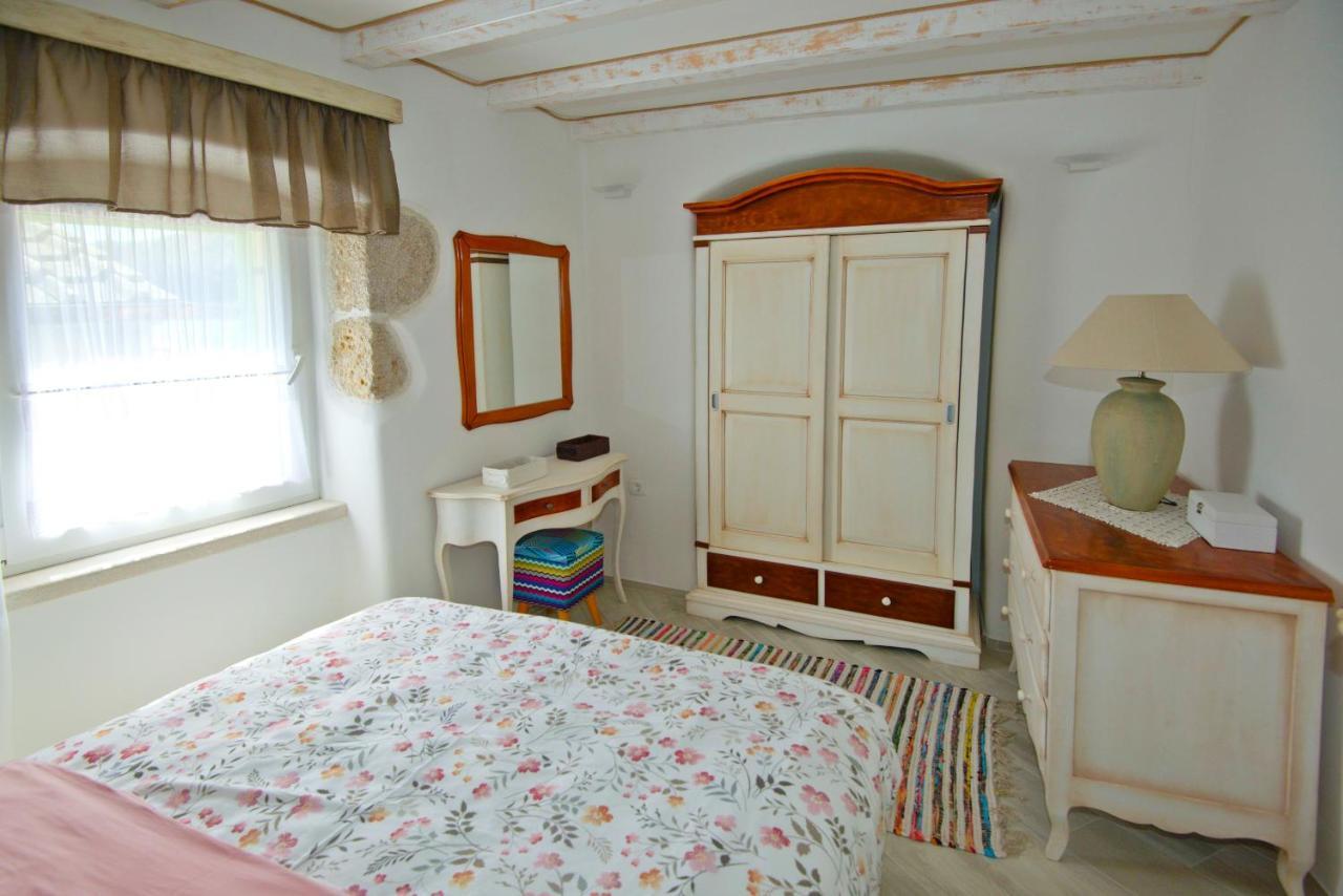 Apartment Sanjin More Antique บัชกา ภายนอก รูปภาพ